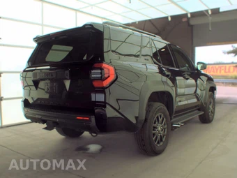 2025 Toyota 4Runner SR5 - miniatura 4