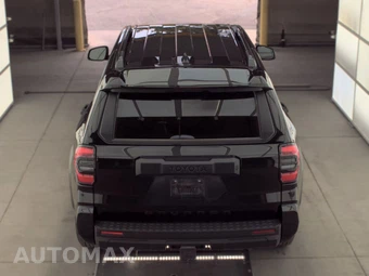 2025 Toyota 4Runner SR5 - miniatura 5