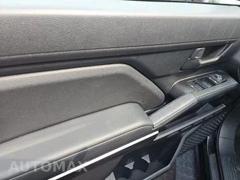 2025 Toyota 4Runner SR5 - miniatura 9