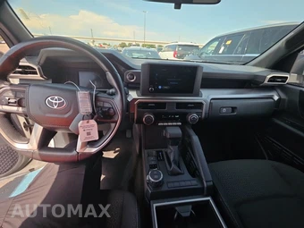 2025 Toyota 4Runner SR5 - miniatura 11