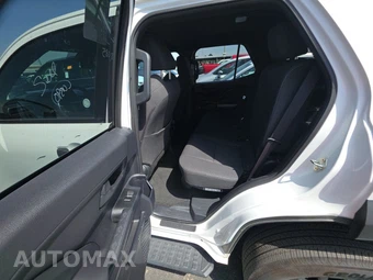 2025 Toyota 4Runner SR5 - miniatura 13