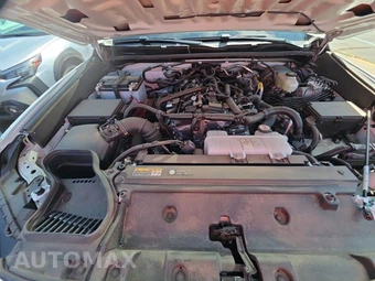 2025 Toyota 4Runner SR5 - miniatura 16