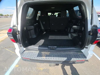 2025 Toyota 4Runner SR5 - miniatura 17