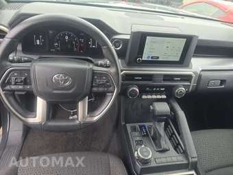 2025 Toyota 4Runner SR5 - miniatura 11