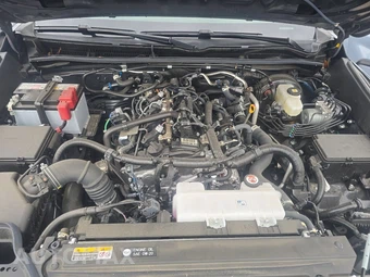2025 Toyota 4Runner SR5 - miniatura 15