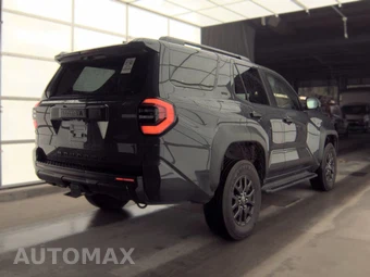 2025 Toyota 4Runner SR5 - miniatura 4