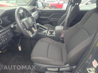 2025 Toyota 4Runner SR5 - miniatura 7