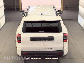 2025 Toyota 4Runner SR5 - miniatura 5