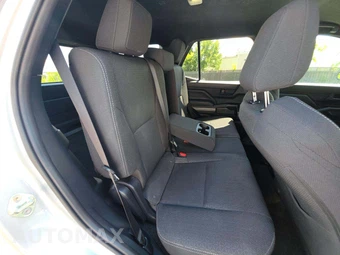 2025 Toyota 4Runner SR5 - miniatura 13