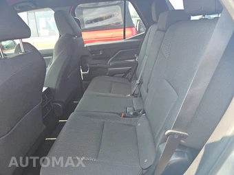 2025 Toyota 4Runner SR5 - miniatura 13