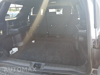 2025 Toyota 4Runner SR5 - miniatura 16