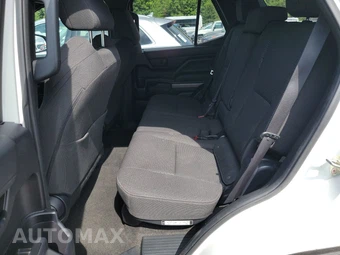 2025 Toyota 4Runner SR5 - miniatura 13