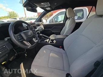 2025 Toyota 4Runner SR5 - miniatura 13