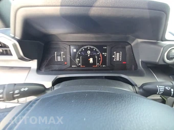 2025 Toyota 4Runner SR5 - miniatura 18
