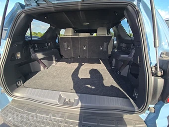 2025 Toyota 4Runner SR5 - miniatura 23