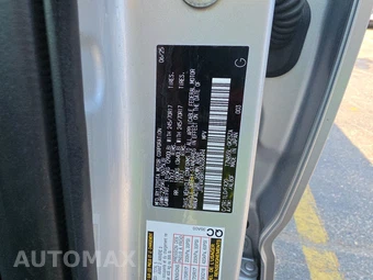 2025 Toyota 4Runner SR5 - miniatura 14