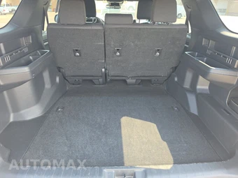 2025 Toyota 4Runner SR5 - miniatura 16