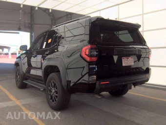 2025 Toyota 4Runner SR5 - miniatura 6