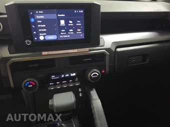2025 Toyota 4Runner SR5 - miniatura 11