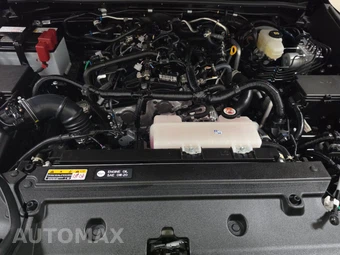 2025 Toyota 4Runner SR5 - miniatura 15