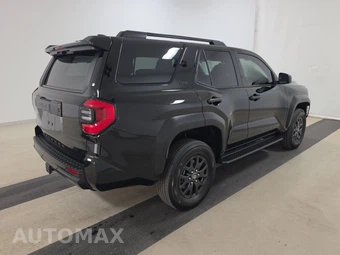 2025 Toyota 4Runner SR5 - miniatura 4