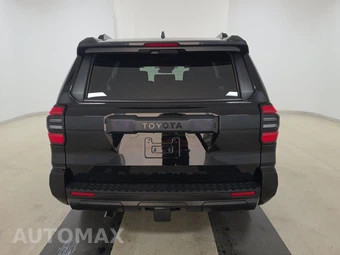 2025 Toyota 4Runner SR5 - miniatura 5