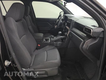 2025 Toyota 4Runner SR5 - miniatura 8