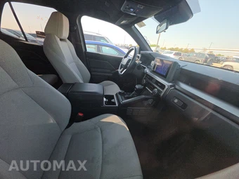 2025 Toyota 4Runner SR5 - miniatura 14