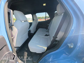 2025 Toyota 4Runner SR5 - miniatura 19