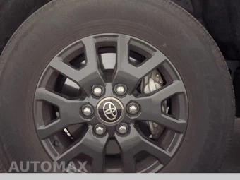 2025 Toyota 4Runner SR5 - miniatura 9