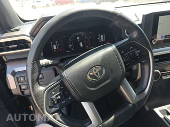 2025 Toyota 4Runner SR5 - miniatura 16