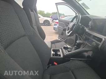 2025 Toyota 4Runner SR5 - miniatura 8