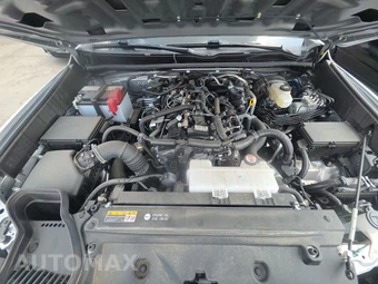 2025 Toyota 4Runner SR5 - miniatura 15
