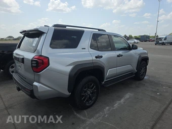 2025 Toyota 4Runner SR5 - miniatura 4