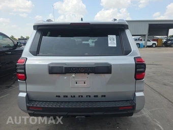 2025 Toyota 4Runner SR5 - miniatura 5