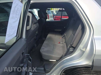 2025 Toyota 4Runner SR5 - miniatura 10