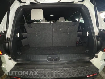 2025 Toyota 4Runner SR5 - miniatura 24