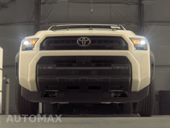 2025 Toyota 4Runner SR5 - miniatura 3
