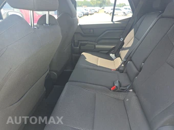 2025 Toyota 4Runner SR5 - miniatura 13