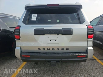 2025 Toyota 4Runner SR5 - miniatura 5