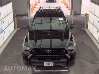 2025 Toyota 4Runner SR5 - miniatura 2