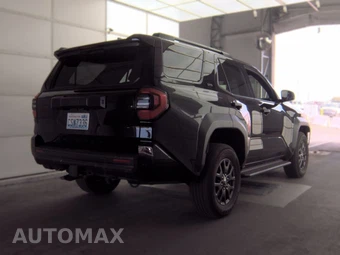 2025 Toyota 4Runner SR5 - miniatura 5