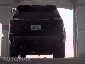 2025 Toyota 4Runner SR5 - miniatura 7
