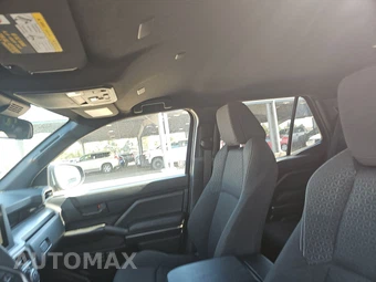 2025 Toyota 4Runner SR5 - miniatura 18