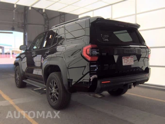 2025 Toyota 4Runner SR5 - miniatura 6