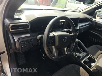 2025 Toyota 4Runner SR5 - miniatura 11