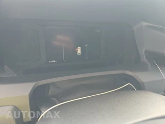 2025 Toyota 4Runner SR5 - miniatura 12