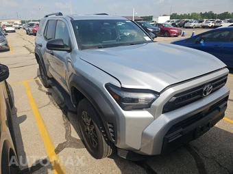2025 Toyota 4Runner SR5 - miniatura 3