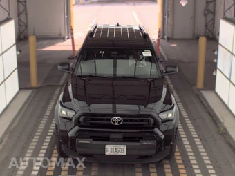 2025 Toyota 4Runner SR5 - miniatura 2