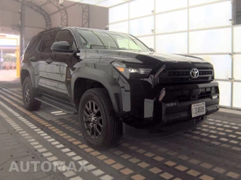 2025 Toyota 4Runner SR5 - miniatura 3